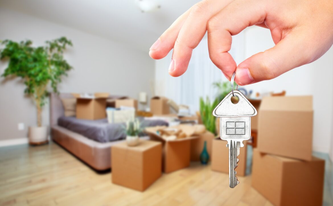 При продаже подаренной квартиры для расчета НДФЛ можно учесть расходы бывшего владельца